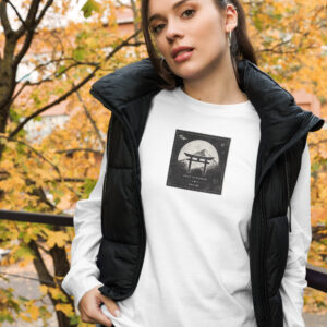 Premium minimalist long sleeve tee featuring a Japanese-inspired vintage graphic by Pavibe.
